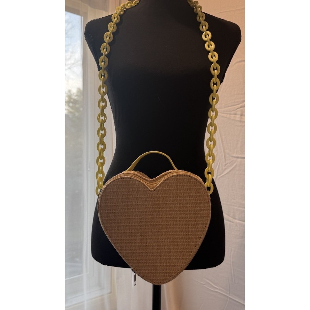 Heart Shaped Basket Crossbody Purse Zip Around Chunky Yellow Melamine Chain